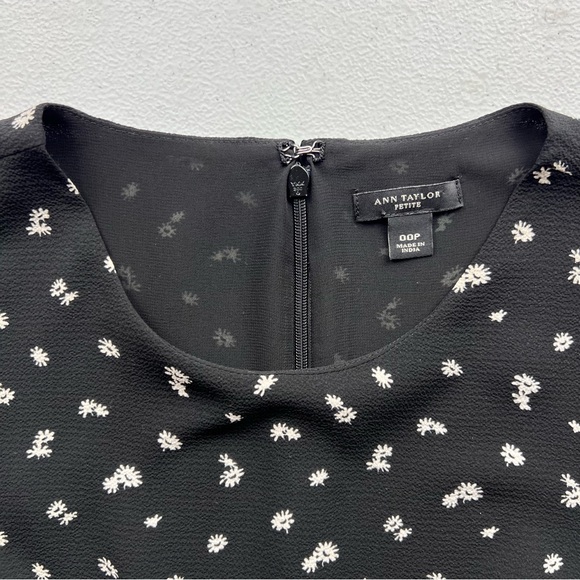 Ann Taylor Petite Dress 00P Black White Floral Fit & Flare Short Sleeve Mini - Picture 8 of 9